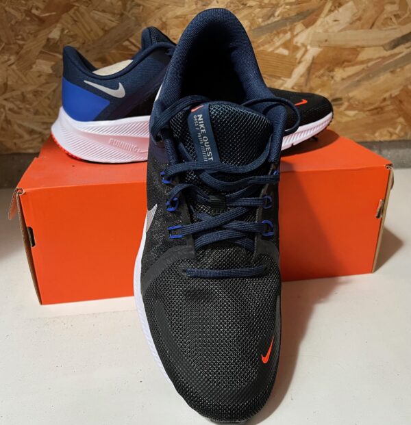 Nike Quest 4 Homme EU 43